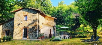 Detached house in the middle of the Tuscan chestnut forest