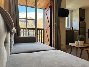 1 Schlafzimmer, Bügeleisen/Bügelbrett