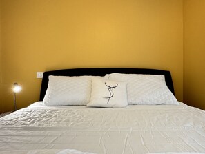 3 bedrooms, iron/ironing board, free WiFi