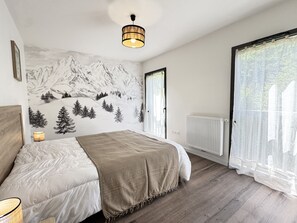 2 chambres, fer et planche à repasser, accès au Wi-Fi (inclus)