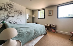 4 bedrooms, free WiFi - 4 bedroom beautiful home in Les Baux-de-Provence (Les Baux-de-Provence)