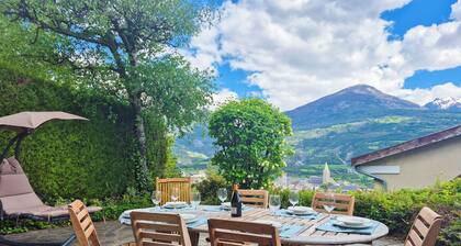 Acceuillant chalet 10/12 personnes Embrun, au calme et proche du centre