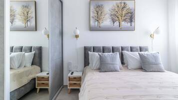 1 bedroom, iron/ironing board, travel cot, WiFi