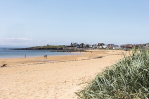 Beach - Marine Park (No 12) (Elie)