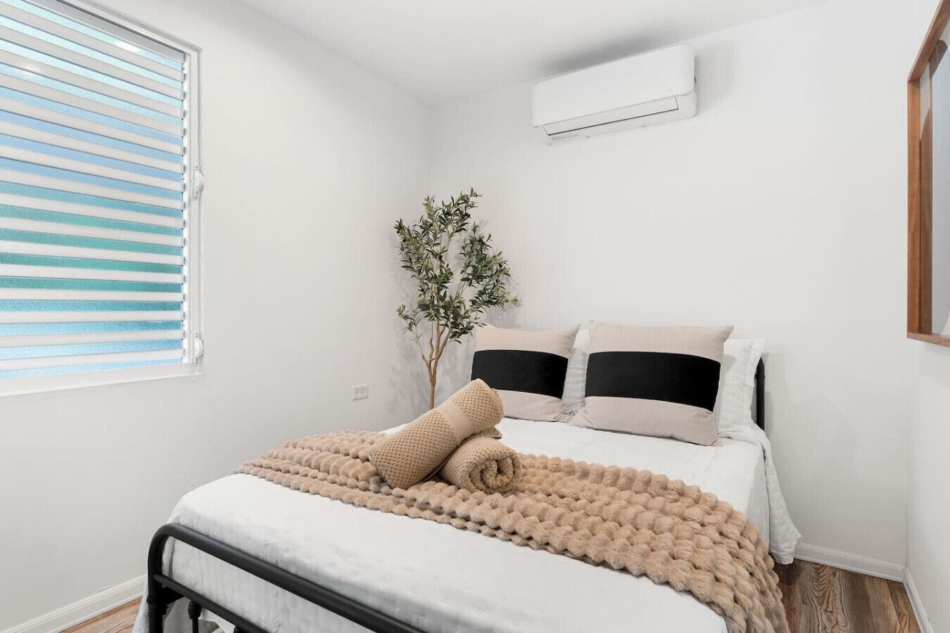8 habitaciones, wifi y ropa de cama 