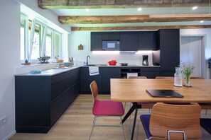 Microwave, oven, stovetop, dishwasher