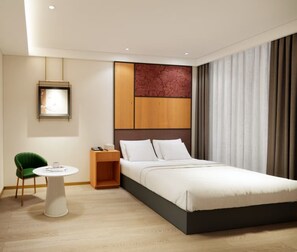 Comfort Triple Room | Blackout curtains, soundproofing, iron/ironing board, free WiFi