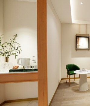 Basic Twin Room | Blackout drapes, iron/ironing board, free WiFi