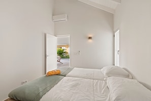 2 chambres, lit parapluie, Wi-Fi gratuit, draps fournis