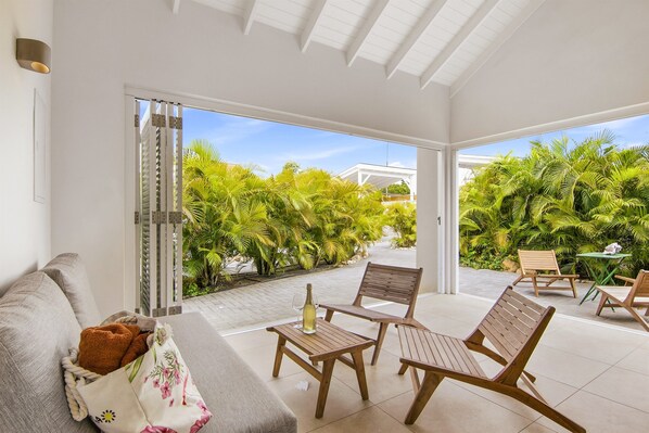 Terrace/patio - Villa Grandi Luxury 8BR 8BA Estate with Saltwater Pool in Historic Otrobanda (Willemstad)