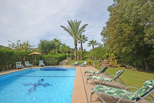 Ca na Rossa - beautiful house with private pool and spectacular views.