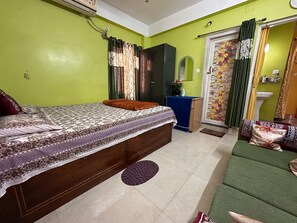 2 Schlafzimmer, Bügeleisen/Bügelbrett, WLAN