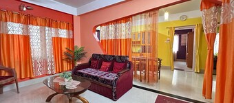 The Sun-Beam Retreat - 2-bedroom apartment in Siliguri with AC, WiFi