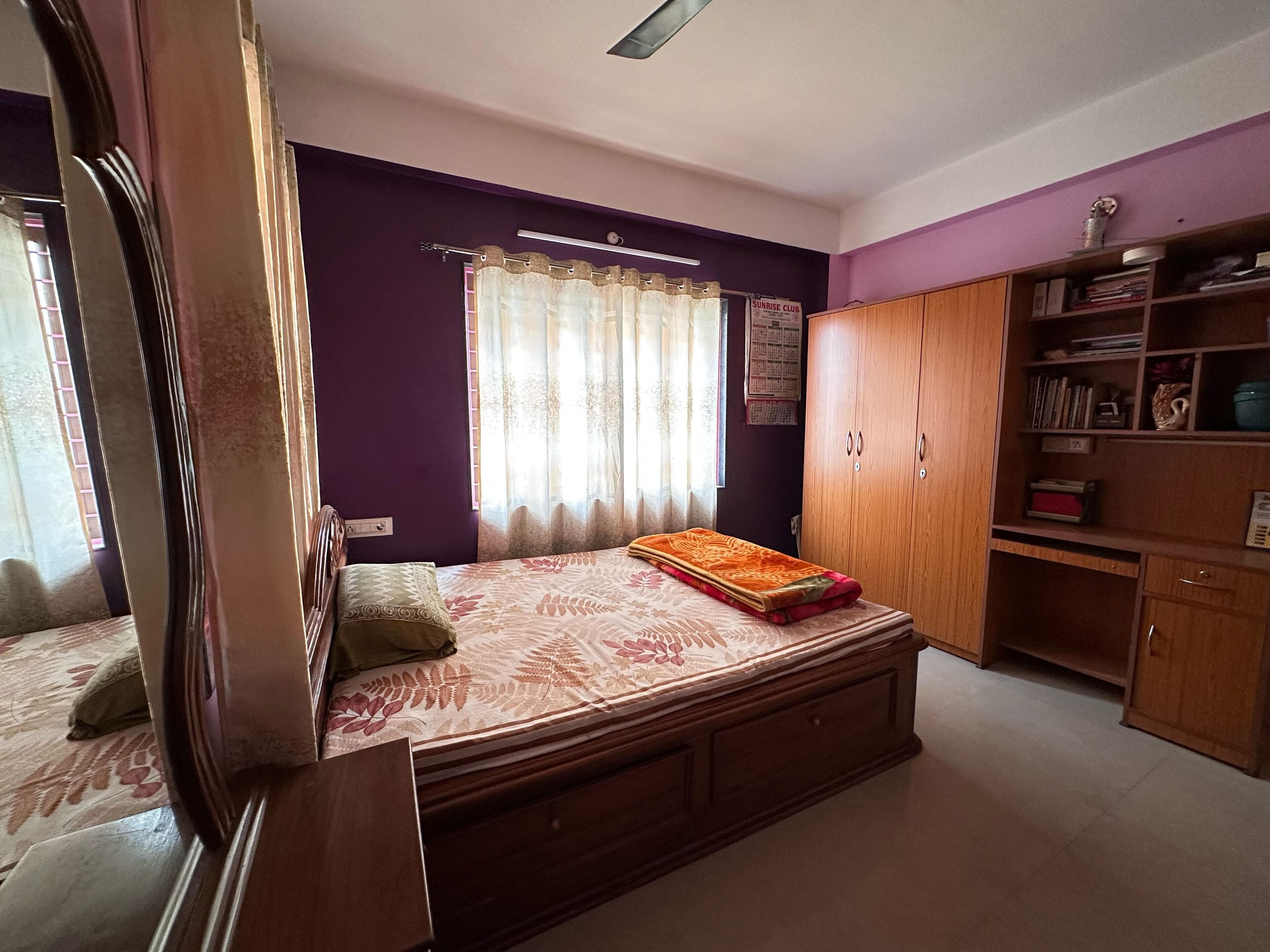 2 bedrooms, iron/ironing board, WiFi