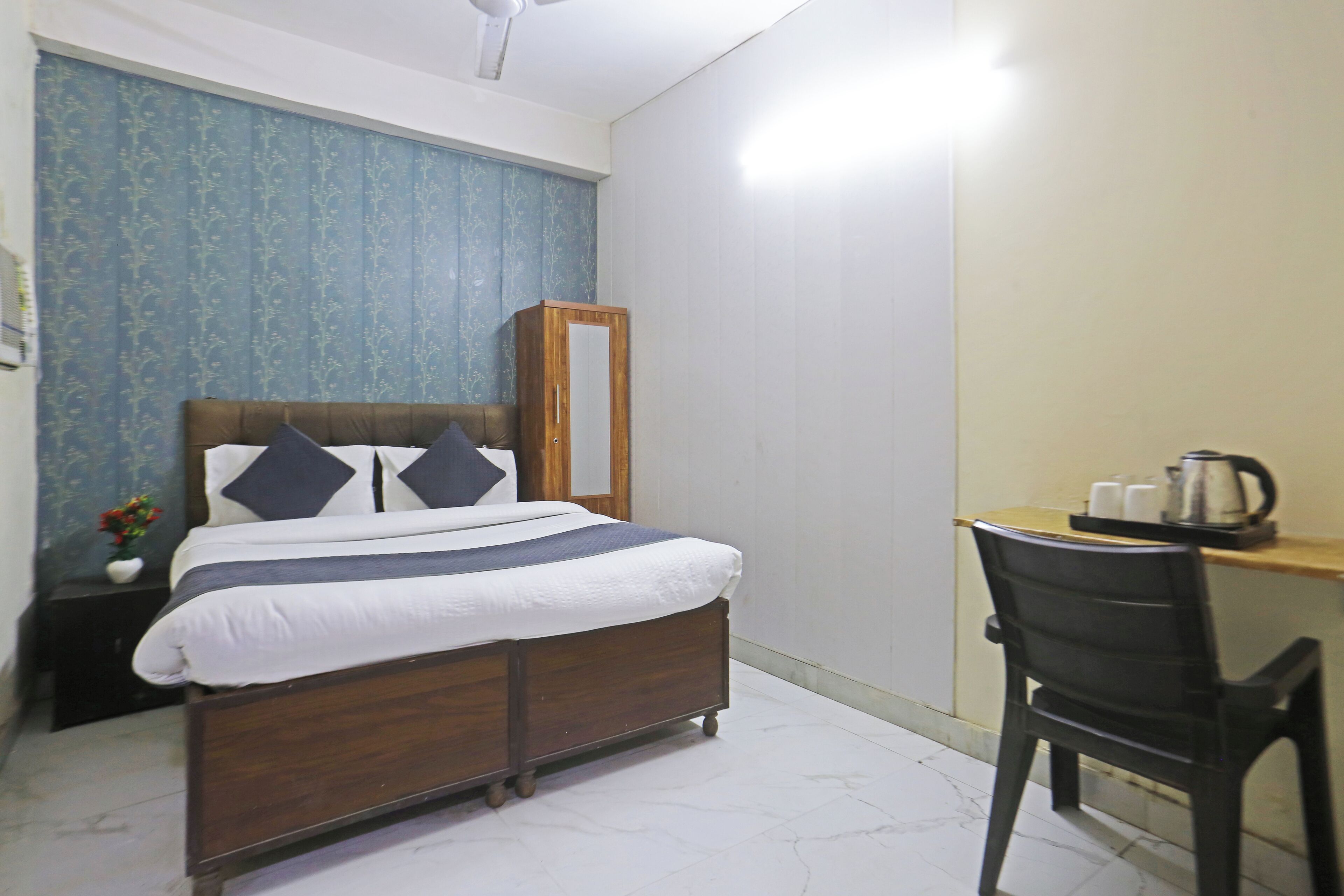 Deluxe Double or Twin Room, Balcony, City View | Egyptian cotton sheets, premium bedding, down duvets, Tempur-Pedic beds