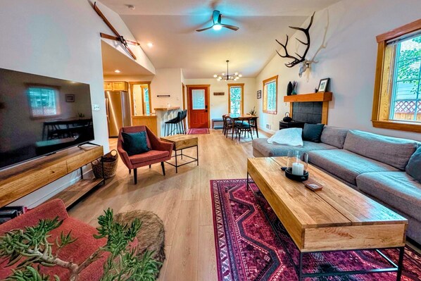 Téléviseur connecté, foyer, bureau