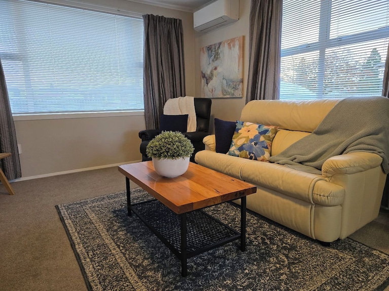 Charming 3-bedroom House In Papakura 20min From Airport - Clevedon, New Zealand