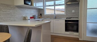 Charming 3-bedroom house in Papakura 20min from Airport