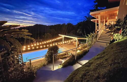 3 Suites-Amazing Views-Private pool-Near Dominical-Luxury-Wildlife-Enjoy!