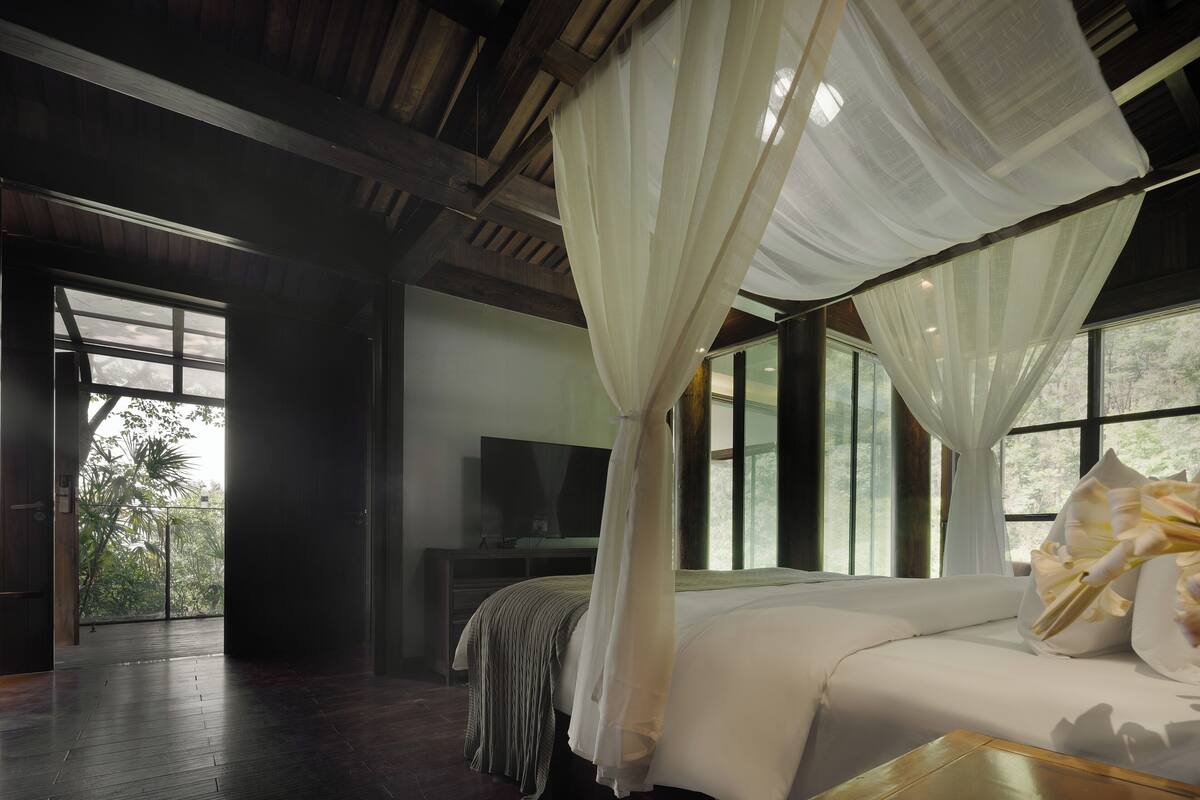 Grand Villa