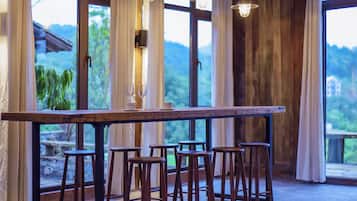 Bar (en la propiedad)