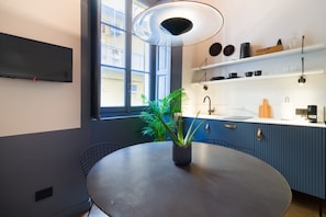 Dining - Design studio of wood & charm (Milano)