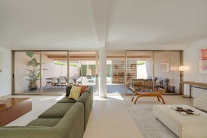 Fernseher, Arbeitsbereiche