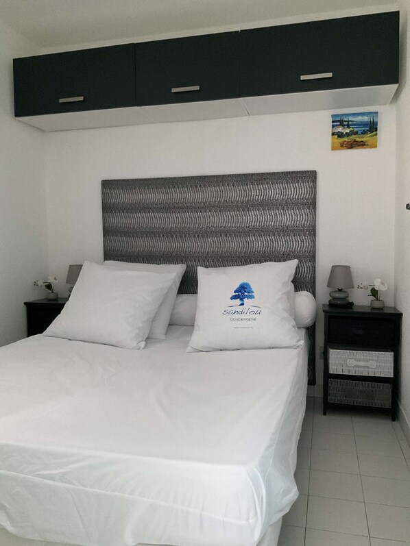 3 Schlafzimmer, Bügeleisen/Bügelbrett