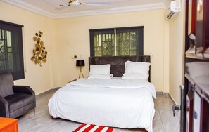 標準客房, 城市景觀 | 書桌、隔音、熨斗/熨衣板、免費無線上網