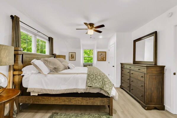 1 bedroom, desk, iron/ironing board, free WiFi