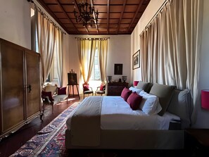 5 chambres, fer et planche Ă repasser, Wi-Fi, draps fournis