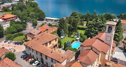 Villa 'Gnecchi Lake Como' with Lake View, Wi-Fi and Air Conditioning