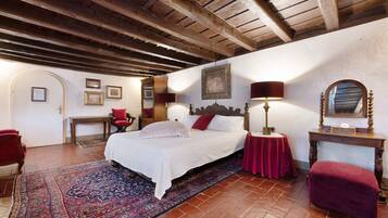 5 Schlafzimmer, Bügeleisen/Bügelbrett, WLAN, Bettwäsche