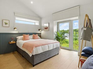 6 habitaciones, tabla de planchar con plancha y wifi gratis