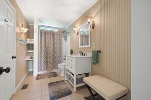 ヘアドライヤー、タオル