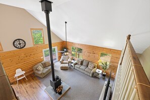 Smart TV, fireplace, DVD player