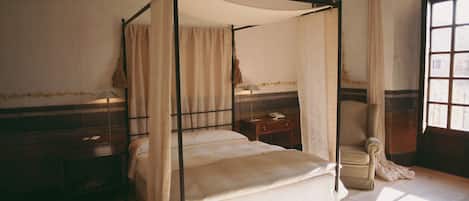 Family Room | Free WiFi, bed sheets