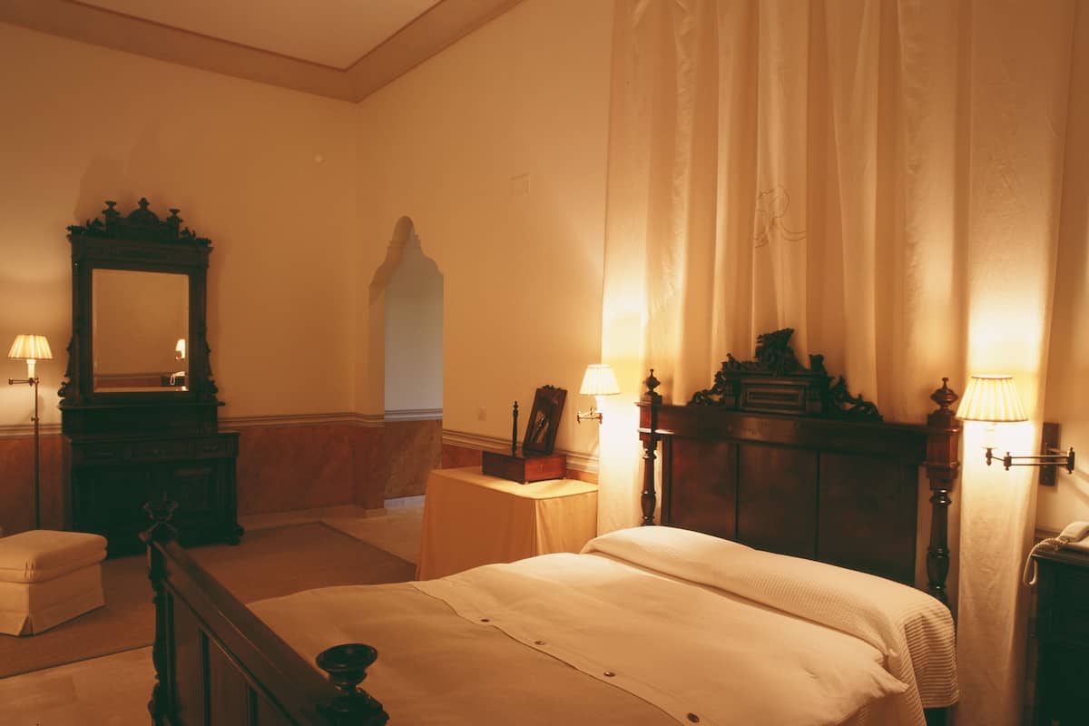 Quarto casal standard | Wi-Fi de cortesia, roupa de cama