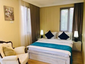 Deluxe Room, Sea View | Soundproofing, iron/ironing board - Holiday House Green Cape Batumi (Batumi)