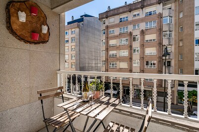 Apartment 'O Faro Apartamentos' with Sea View, Balcony and Air Conditioning