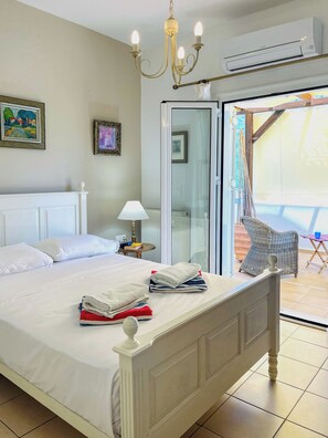 4 室のベッドルーム、アイロン / アイロン台、WiFi (無料)、ベッドシーツ