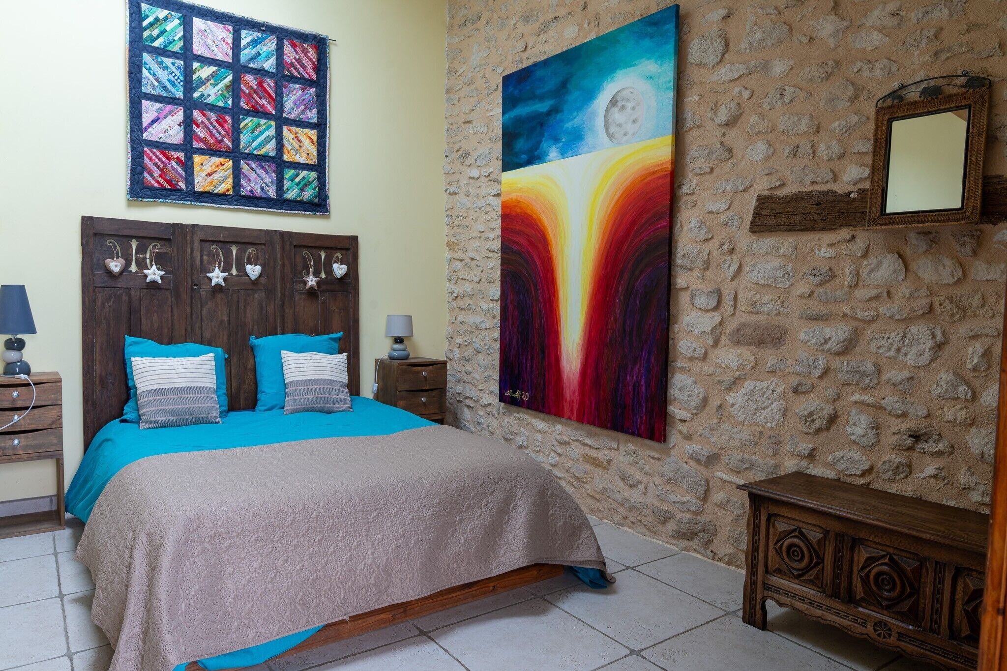 2 bedrooms, iron/ironing board, WiFi, bed sheets