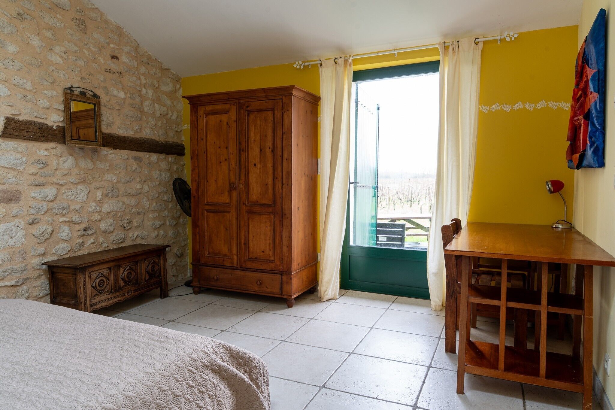 2 slaapkamers, een strijkplank/strijkijzer, wifi, beddengoed