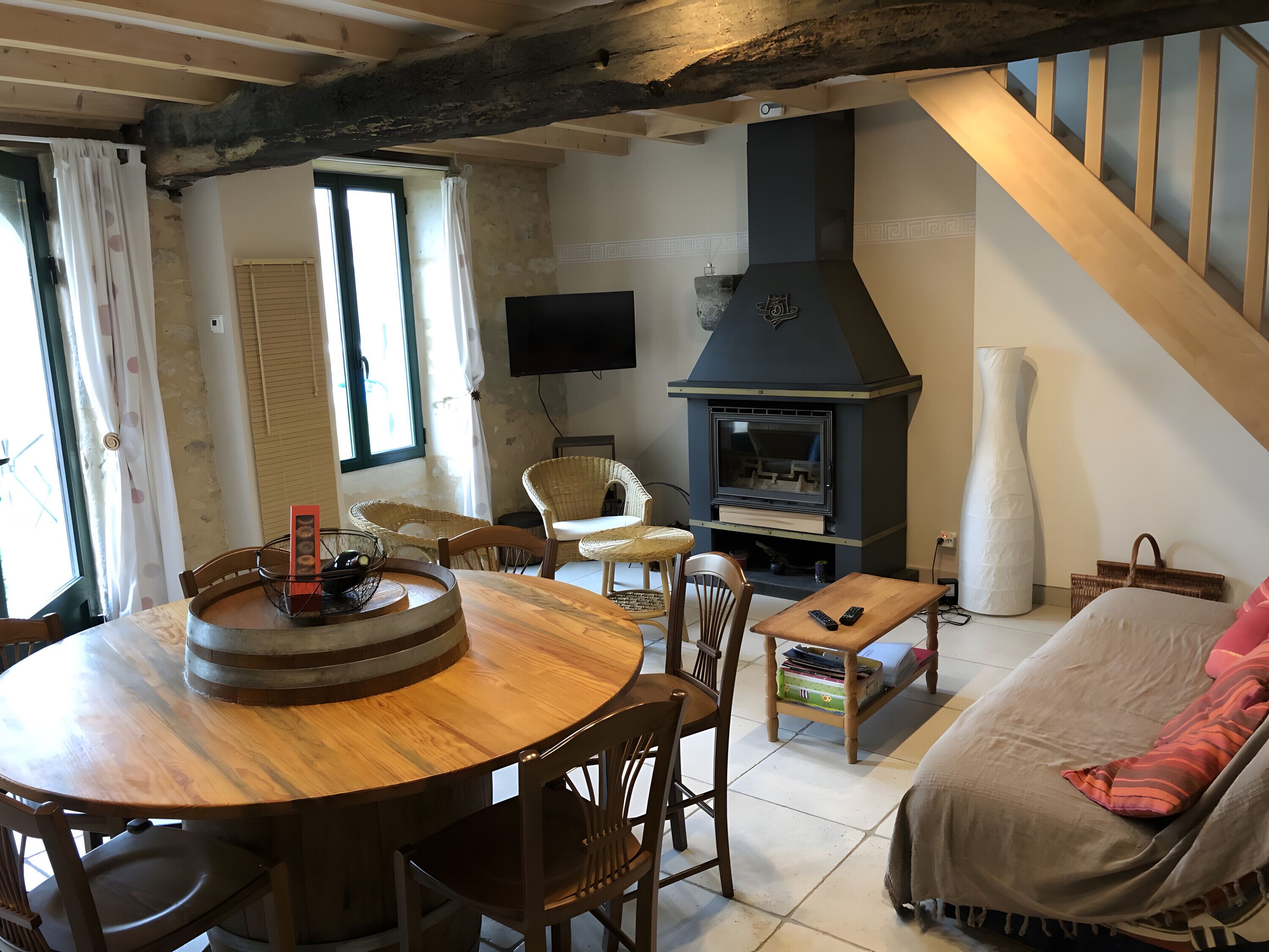 TV, fireplace, DVD player