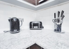 Private kitchen - Luxurious & Spacious 2BR (Nottingham)