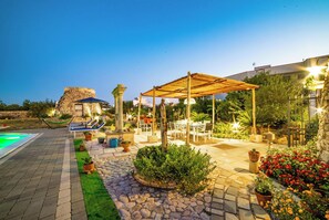 Family Villa, Multiple Bedrooms (Tenuta Apollonio Pool & Relax) | Terrace/patio - Tenuta Apollonio Pool & Relax (Carpignano Salentino)