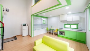 Habitació bàsica, 1 dormitori (Room B-202 (Spa/ BBQ)) | 1 dormitori i wifi gratuïta