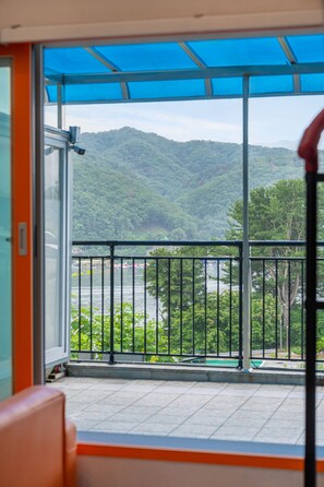 Basic Room, 1 Bedroom (Room B-201 (Spa/ BBQ)) | 1 bedroom, free WiFi