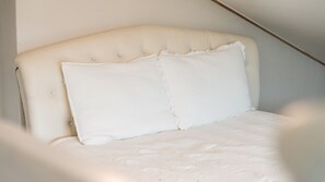 Basic Room, 1 Bedroom (Room A-303 (Spa/ BBQ)) | 1 bedroom, free WiFi