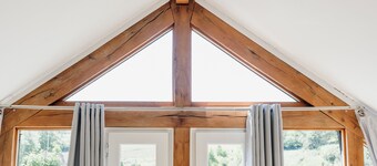 Luxury renovated barn with a large hot tub and games room. Located in the beautiful Welsh countryside with stunning scenery and great hiking trails. Pet and family friendly.